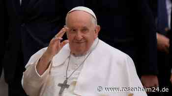 Papst trifft in Budapest Arme und Flüchtlinge
