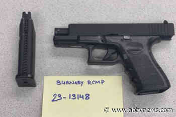 RCMP find, seize imitation handgun after teens shoot paintball rounds in mall food court
