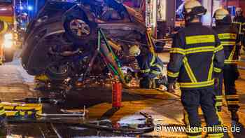 Schwerer Unfall bei Köln, Hürth: Fahrer flieht und lässt toten Beifahrer und Verletzten 13-Jährigen zurück