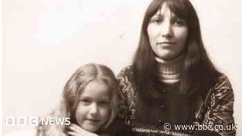 Artist calls for apology for treatment of unmarried mothers