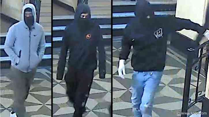 Home invasion suspects hold 5-year-old at gunpoint: NYPD