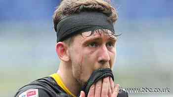 Reading 1-1 Wigan Athletic: Latics relegated as Royals draw in injury time