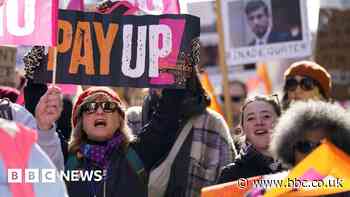 Teacher strikes: Unions team up in England pay dispute