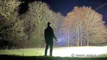 Acebeam X75 flashlight power bank review