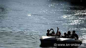 Tübingen: Stocherkahn kentert auf dem Neckar – Panik an Bord