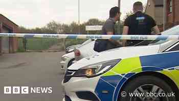 Nuneaton murder probe: Three teenagers bailed after man found dead