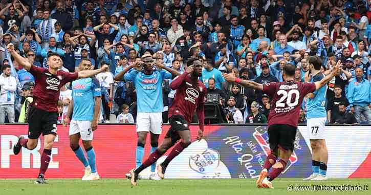 Scudetto Napoli, lo sfottò dei tifosi della Salernitana: “È stato il piede di Dia”