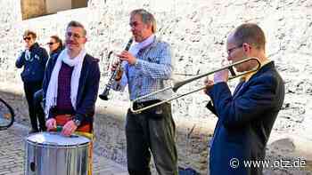 „Nationalistisch und kriegsverherrlichend“: Musikalischer Protest in Jena