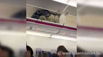 „Stauraum für großes Gepäck, keine Garderobe“: Flugpassagierin entfacht Debatte im Netz