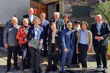 Niedringhaus-Forum in Höxter eröffnet: Prominente zollen Fotografin Respekt