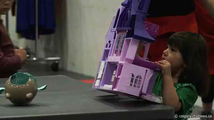 Bargain shopping helps raise funds for families of multiples