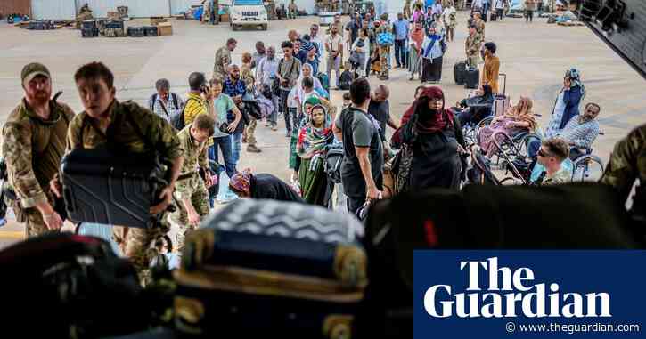 Britons in Sudan have until midday on Saturday to fly out, ministers say
