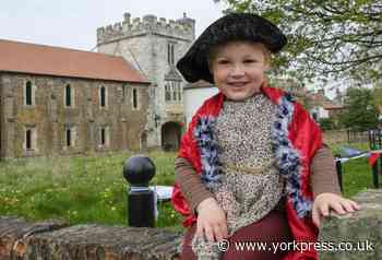 Cawood unveils Coronation walking trail