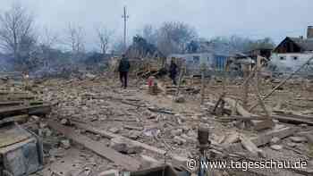 Ukraine: Ein Toter und Dutzende Verletzte nach Raketenbeschuss