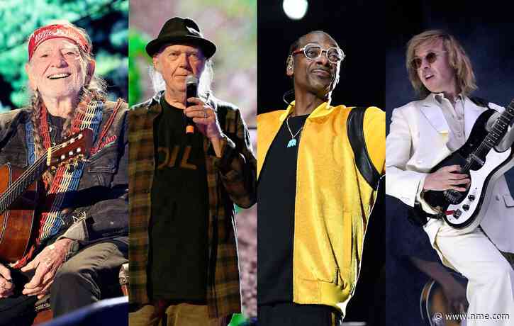 Watch Neil Young, Snoop Dogg, Beck and more play Willie Nelson’s 90th birthday party