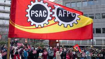 Tentative agreement reached for 120,000 public servants