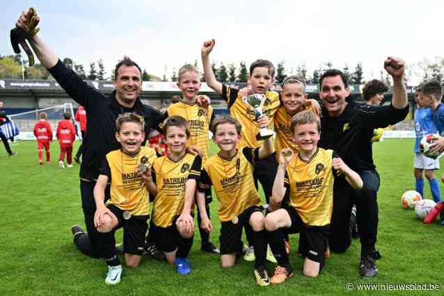 KFC Zwarte Leeuw 9 - KVV Vosselaar 9 (pen. 2-1)