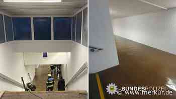 Nach anhaltenden Regenfällen: Fußgängerunterführung bei München komplett unter Wasser