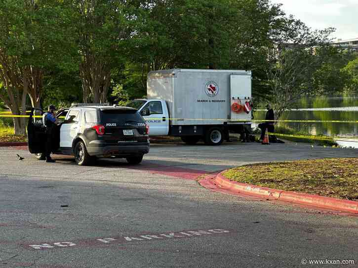 APD: Car pulled from Lady Bird Lake Monday