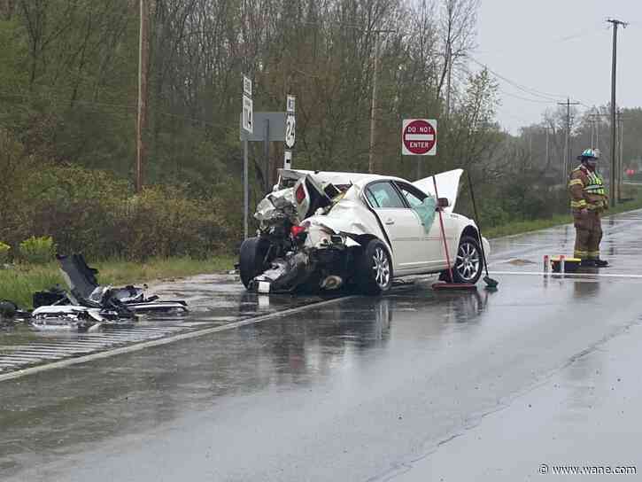 Coroner: 3-vehicle crash near Roanoke leaves man dead