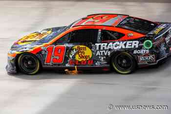 Truex Wins NASCAR Race at Dover for 3rd Time on a Monday