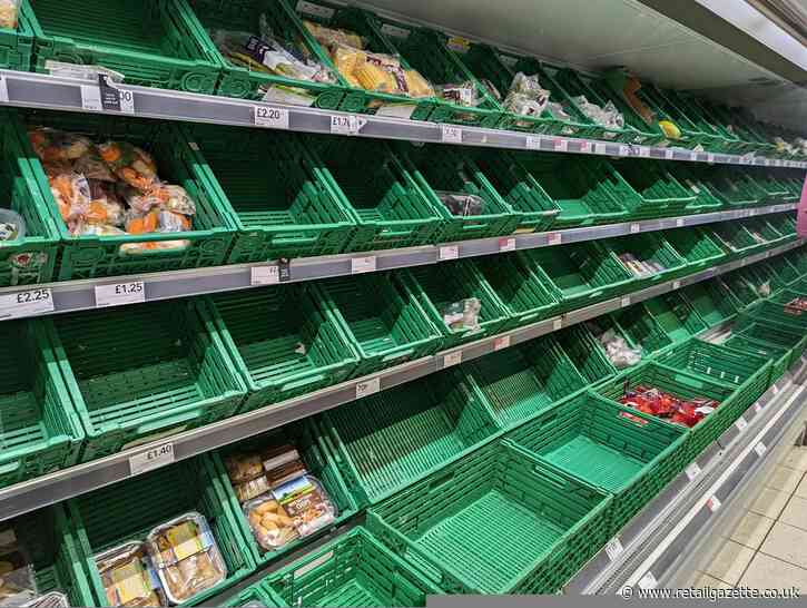 Supermarket shelves face more fruit and veg shortages