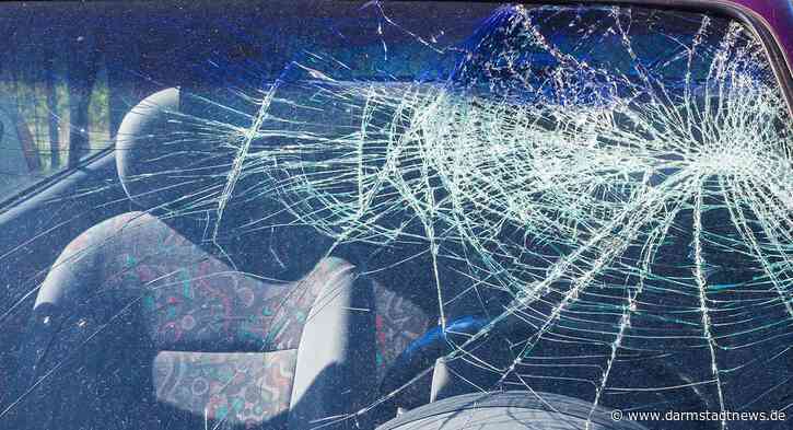 Mehrere Autos beschädigt – Polizei ermittelt wegen Sachbeschädigung und sucht Zeugen