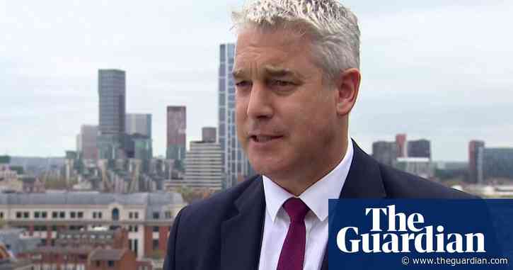 NHS staff council votes to accept pay deal for health workers in England – video
