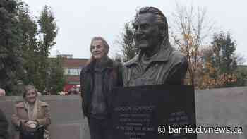 Hometown Orillia, Ont., mourns death of folk legend Gordon Lightfoot