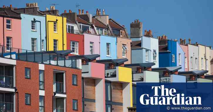 UK house prices rise for first time in eight months