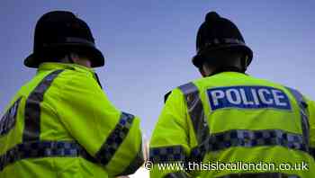 Tooting Mitcham Road: Two arrested in delivery driver fight