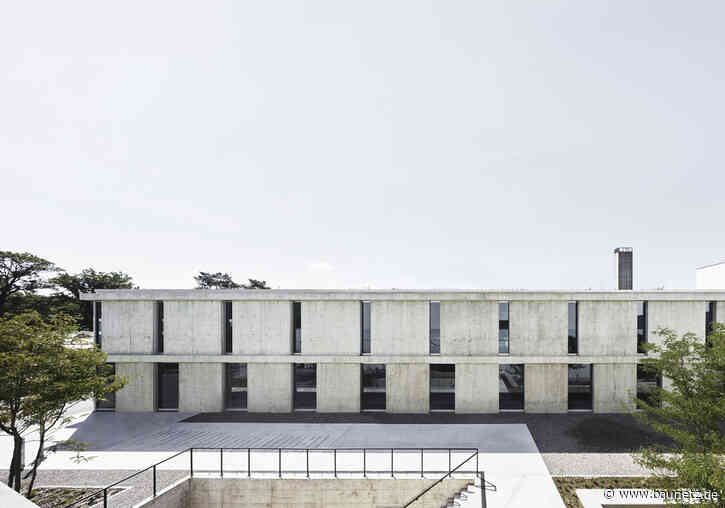 Sportlich streng
 - Universitätsgebäude in Basel von Stern Zürn und Caesar Zumthor