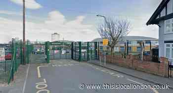 Ilford teacher 'paid pupils to mark work', report says