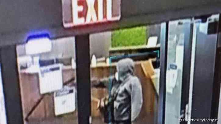 Police: Multiple injured in shooting inside Atlanta building