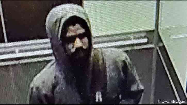 Police: 1 dead, 3 hurt in shooting inside Atlanta building