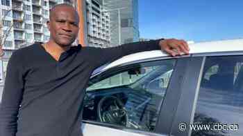 Black man handcuffed while getting into his own car suing Montreal police for $125K