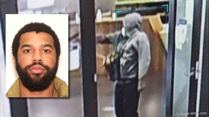 Police: 1 dead, 4 hurt in shooting inside Atlanta building