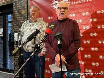 Union leader says 'workers are fed up' as CRA negotiations continue