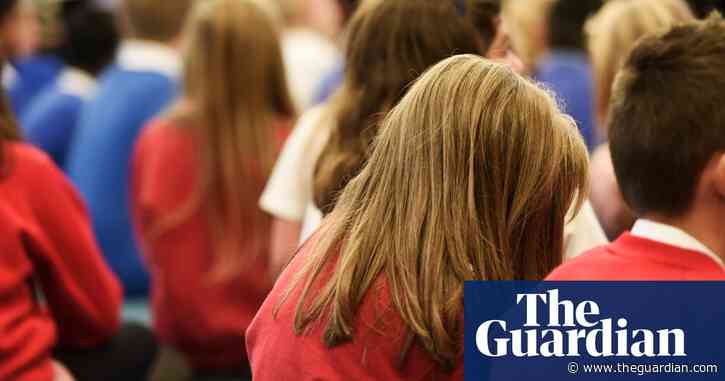 Welsh government issues new rules to bring down cost of school uniforms