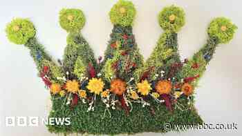 Mosaic crowns on display for coronation