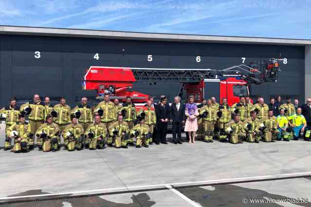 Filip en Mathilde geëmotioneerd na gesprek met moeder verongelukte brandweerman: “Ik vertelde het verhaal van Wouter die omkwam tijdens een interventie”