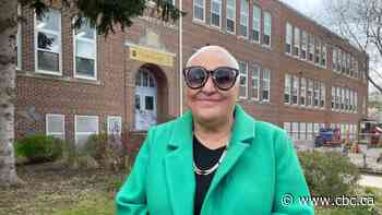 Are misting stations the answer to hot classrooms? One school board trustee thinks so