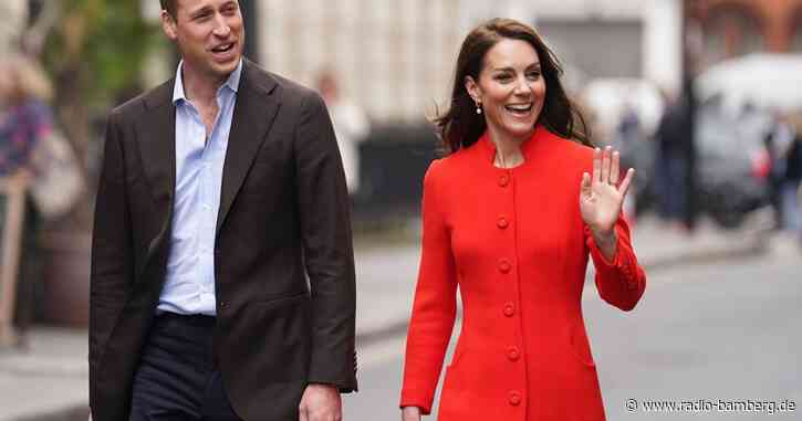 William und Kate stimmen sich im Pub auf Krönung ein
