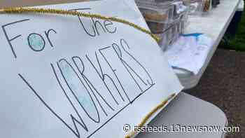 Neighbors give back to cleanup crew after Virginia Beach tornado