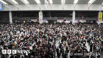 Covid: China tourism rebounds above pre-pandemic levels