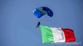 Tricolore in piazza del Popolo: celebrazioni per i 162 anni dell'esercito italiano