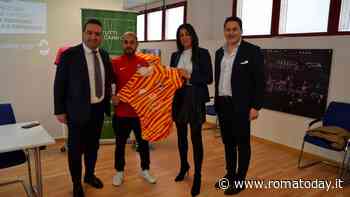 Il Valmontone presenta la nuova maglia in collaborazione con l'Outlet