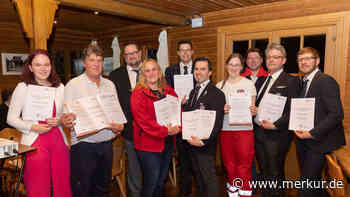 Elf Ehrenamtliche leisten 2371 Dienst- und Wachstunden