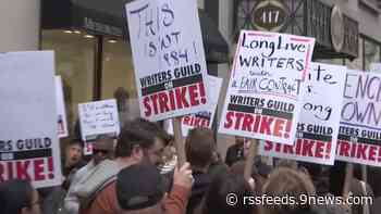 'SNL' on strike: ‘Saturday Night Live’ alum will not make hosting debut