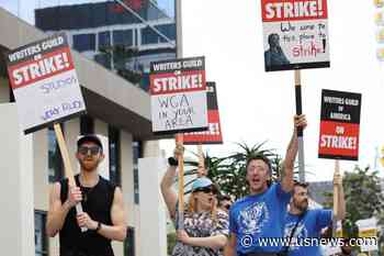 Hollywood Insiders Predict Writers Strike to Drag on Through Summer